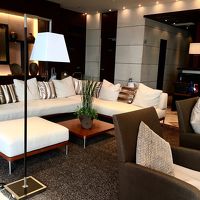 落ち着いたロビーに漂うアロマ