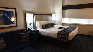 ダブルツリー バイ ヒルトン セント ルイス フォレスト パーク