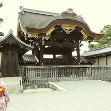 平安京内裏の外郭門である”建春門”　この先は内裏ですよ！