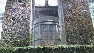 愛馬の墓もお見逃しなく