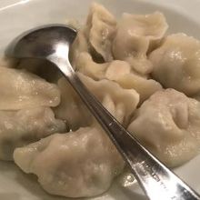 水餃子は物足りない感じでした。