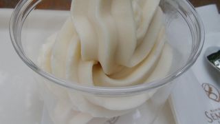 千疋屋のソフトクリーム