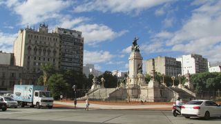 議事堂前の広場