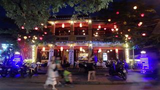 オシャレな飲食店がいっぱい