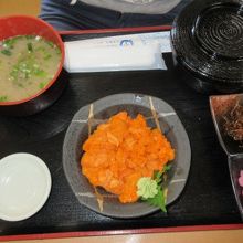 バフンウニのウニ丼