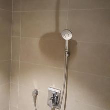 ラウンジ内シャワールーム