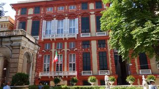 ルーベンスの作品などがあります