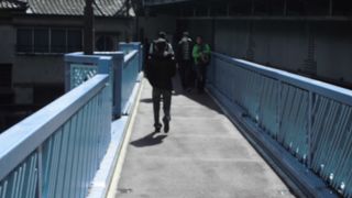 歩きの人に便利な橋