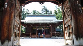 祭神は上杉謙信公