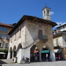 モッタ広場にある旧市庁舎