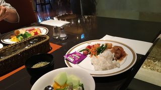 ヒルトン東京ベイに泊まるならここ