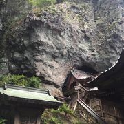 島前カルデラの中心