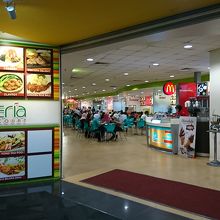フードコート