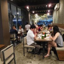 お洒落なIlaputiの店内です