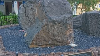 パワースポットなのにデューク像より注目されてない