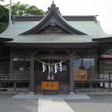 高松神社拝殿