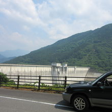 埼玉県側は昼間なら滝沢ダムでも休憩可能（トイレ等あり）