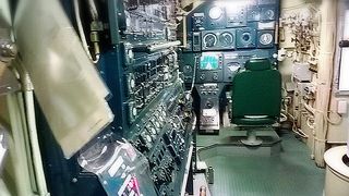 潜水艦内部を見学できます