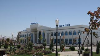 ブハラまで遠いです