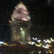 夜の独立記念塔