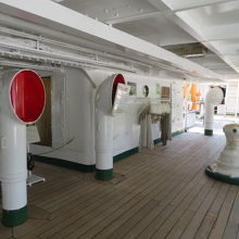 甲板上にいます