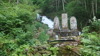 ひっそりとしていました