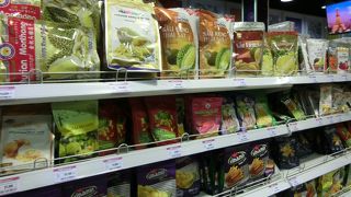 日本の食品が少しあります。