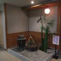 ホテル内にて。