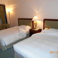 かなり大きいベッドでした。