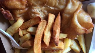 サーキュラーキー駅の　フィッシュアンドチップス　