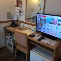 コンパクトにまとめられたデスク周り