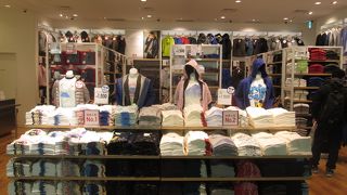 ファストファッションのお店