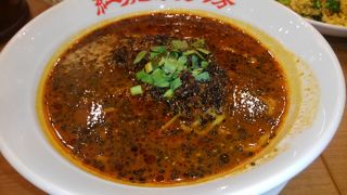 チャーハンは多めなのでシェアーして食べるのがおすすめ