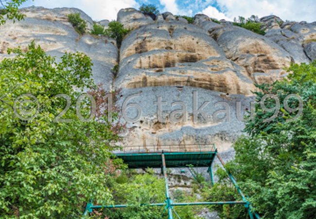 マダラの騎士像