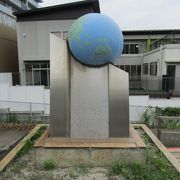 琵琶湖線１００周年記念事業のモニュメント