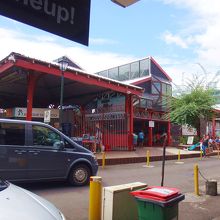 街のど真ん中にある