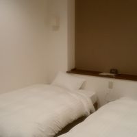 部屋はビジネスホテルかな？