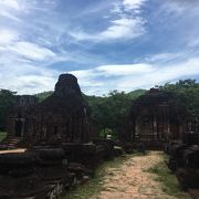 チャンパ王国の遺跡と戦争跡