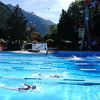 スイスのマルティニー屋外プールで夏気分【スイス情報.com】