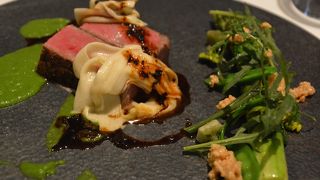 一軒家の素敵なモダンフレンチ