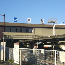 鳳駅の駅舎。