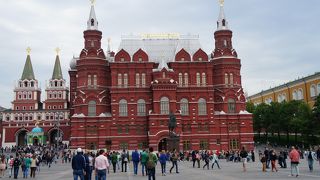 国立歴史博物館前の広場