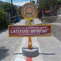 キト。赤道博物館。