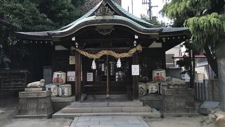 ひっそりとある神社