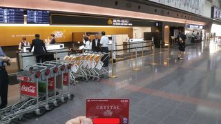 専用の保安検査もあり！南・北両方のウイングにもありますよ～。