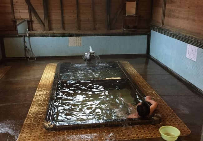 地元に親しまれる絶品の湯