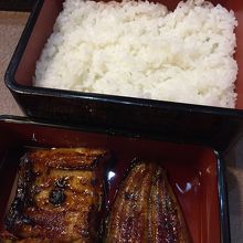 ご飯とうなぎが別になったうな重