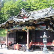 階段を登っていく価値のある神社