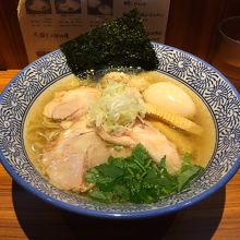 特選淡麗しおそば