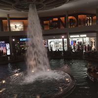 ゴンドラが行ったり来たり